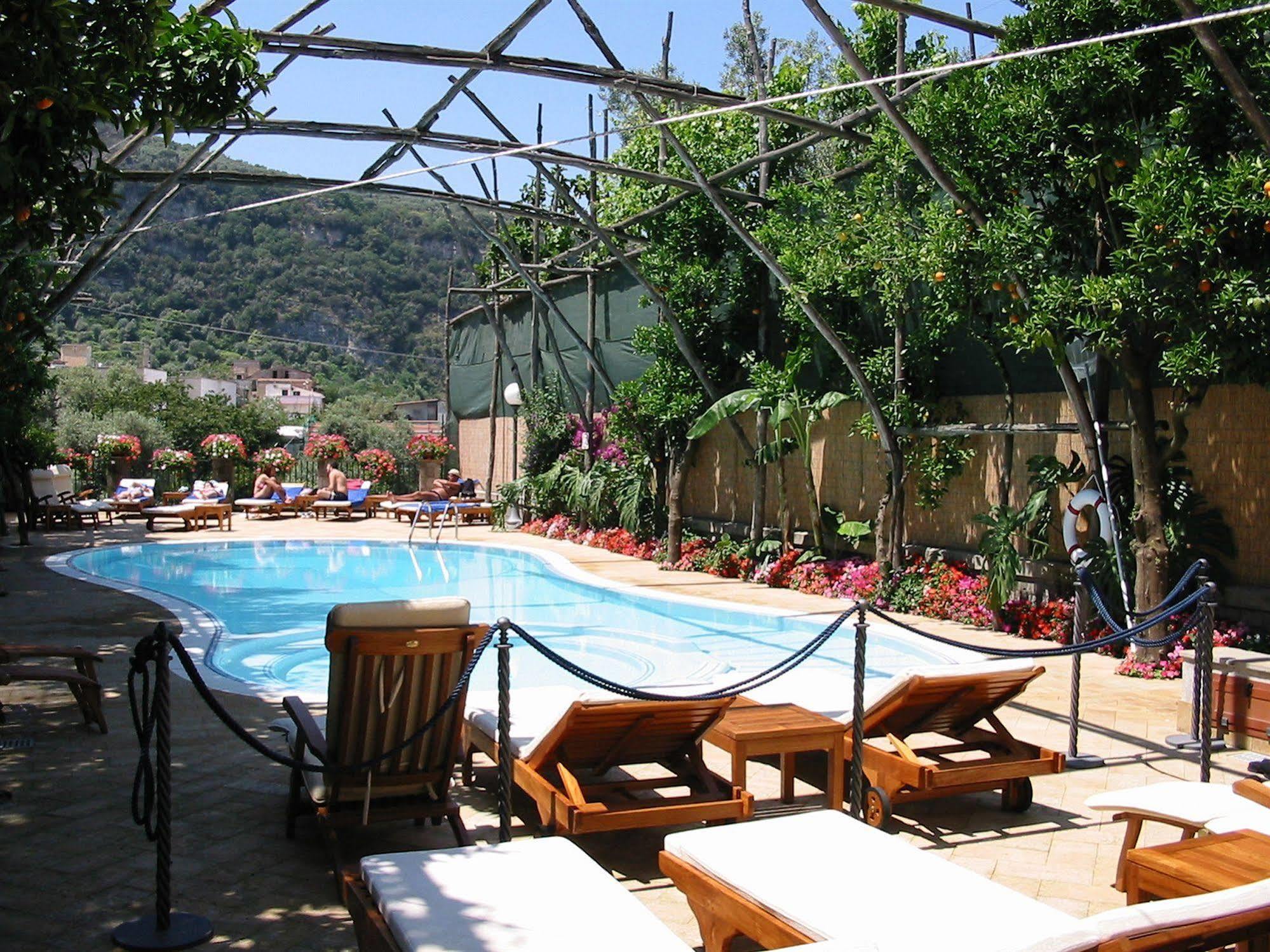 Residence Villaggio Verde Península Sorrentina Exterior foto